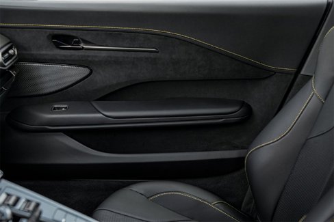 New 2026 Aston Martin V8 Vantage Coupe image 20