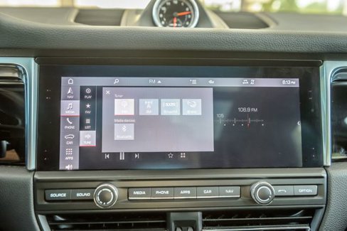 Used 2021 Porsche Macan image 18