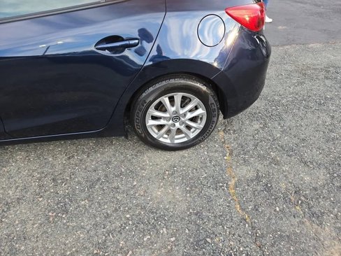 Used 2017 MAZDA MAZDA3 Sport image 8