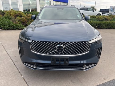 Used 2025 Volvo XC90 B5 Plus image 8
