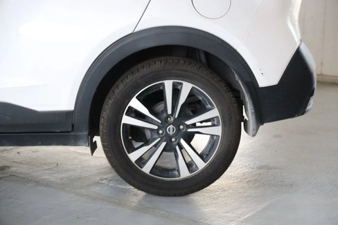 Used 2019 Nissan Kicks SV image 25