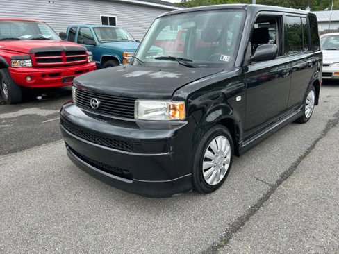 Used 2006 Scion xB image 2