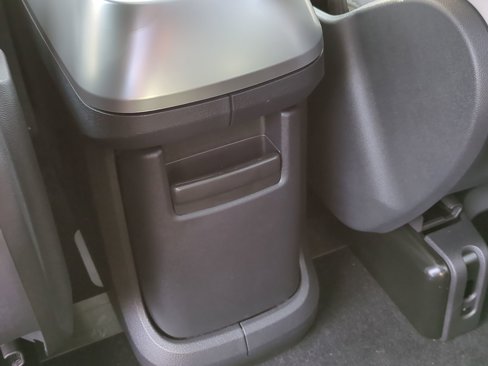 New 2025 Volkswagen ID. Buzz 1st Edition image 24