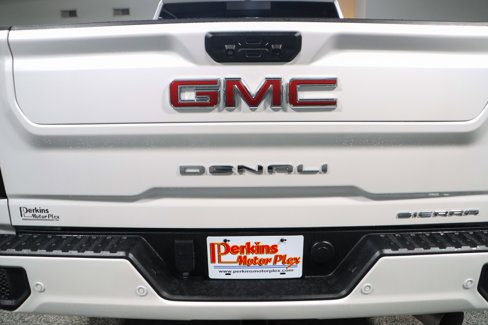Used 2023 GMC Sierra 2500 Denali image 8