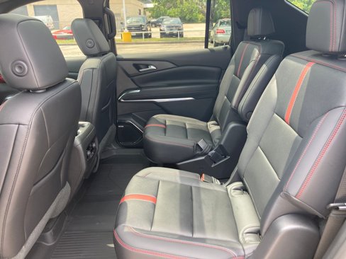 New 2026 Chevrolet Traverse RS w/ LPO, Floor Liner Package image 12
