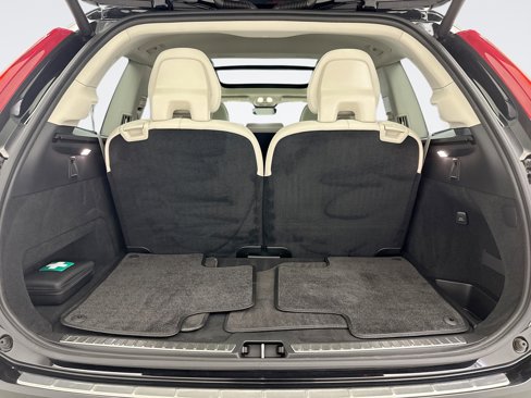 Used 2025 Volvo XC90 B5 Plus w/ Protection Package Premier image 20