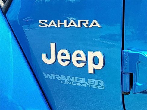 Used 2022 Jeep Wrangler Unlimited Sahara image 11