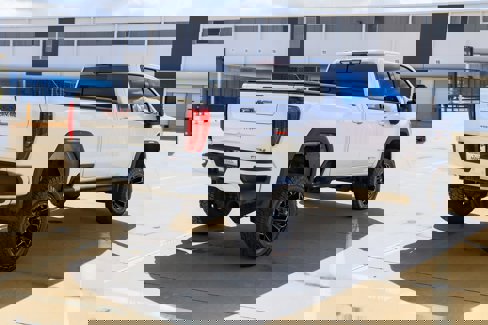 Used 2022 GMC Sierra 2500 AT4 w/ AT4 Premium Plus Package image 16