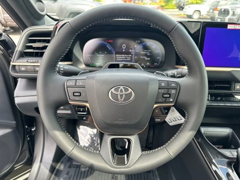 New 2026 Toyota Crown Platinum image 18