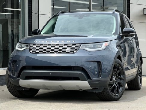 Used 2024 Land Rover Discovery S image 1