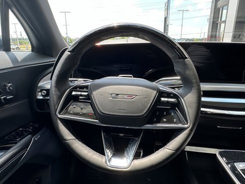 New 2026 Cadillac Lyriq V image 11
