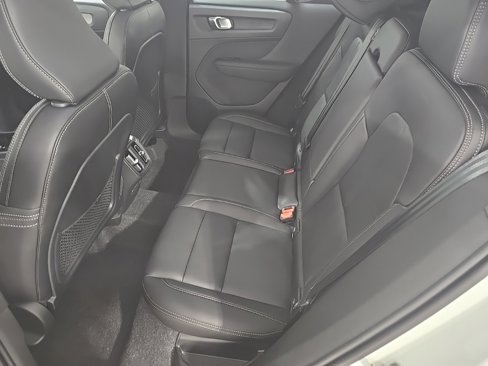 New 2026 Volvo XC40 B5 Plus w/ Protection Package Premier image 22