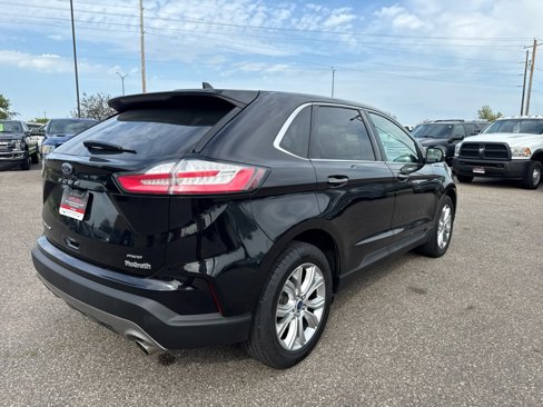 Used 2022 Ford Edge Titanium w/ Equipment Group 301A image 5