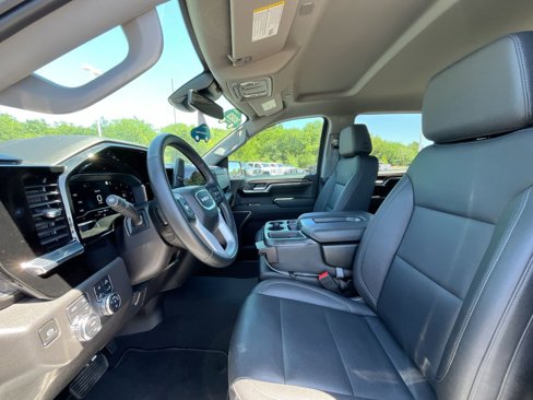 Used 2023 GMC Sierra 1500 SLT w/ X31 Off-Road Package image 19