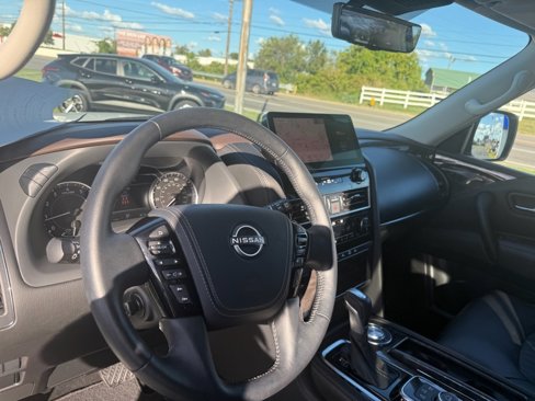 Used 2024 Nissan Armada Platinum w/ Captain's Chairs Package image 10