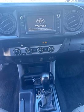 Used 2019 Toyota Tacoma SR5 image 11