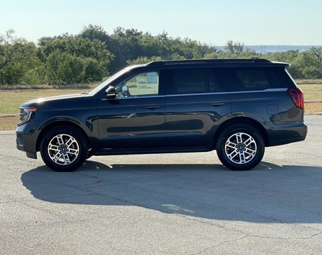 New 2025 Ford Expedition Active image 4