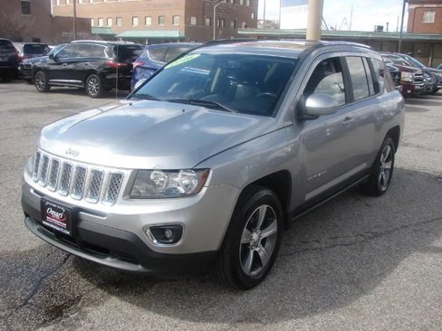 Used 2016 Jeep Compass High Altitude image 3