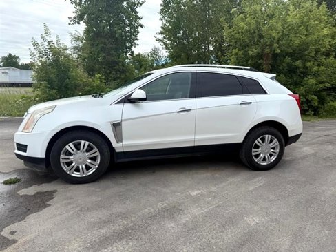Used 2015 Cadillac SRX Luxury w/ Driver Awareness Package image 2
