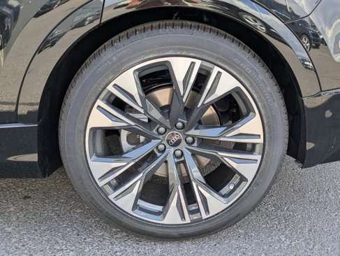 New 2025 Audi Q8 Premium Plus image 15
