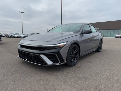 Certified 2025 Hyundai Elantra N Line image 3