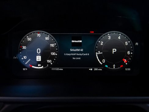 New 2025 Land Rover Defender 110 V8 image 9