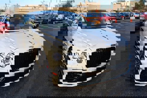 Used 2021 Bentley Flying Spur W12 image 4