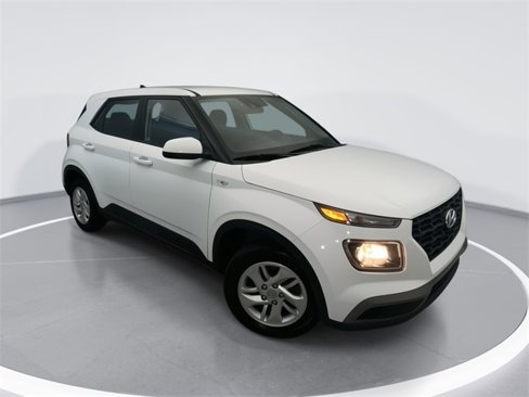 Used 2021 Hyundai Venue SE image 1