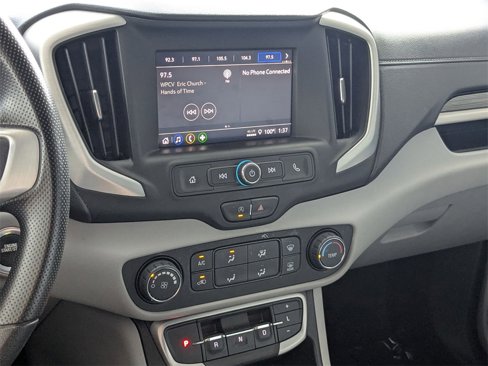 Used 2024 GMC Terrain SLE image 18