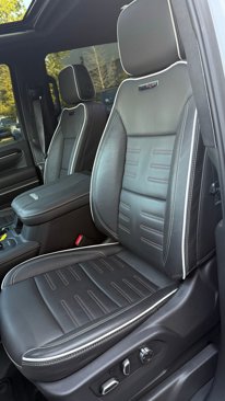 Used 2025 GMC Sierra 2500 AT4X image 54