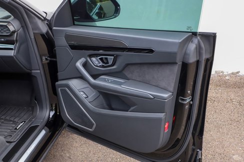 Used 2021 Lamborghini Urus image 43
