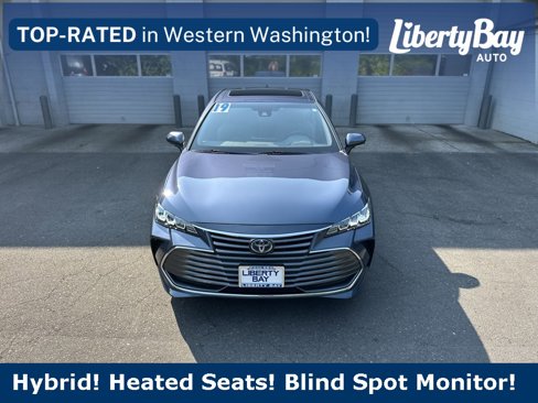Used 2019 Toyota Avalon XLE image 3