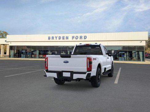 New 2025 Ford F350 XLT image 8