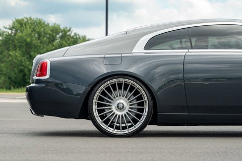 Used 2016 Rolls-Royce Wraith image 26