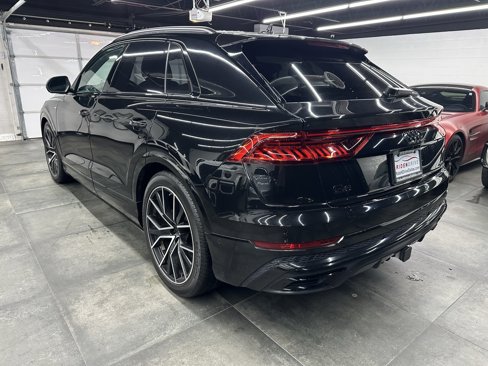 Used 2023 Audi Q8 Prestige image 4