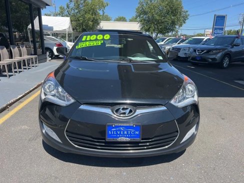 Used 2017 Hyundai Veloster Value Edition image 19