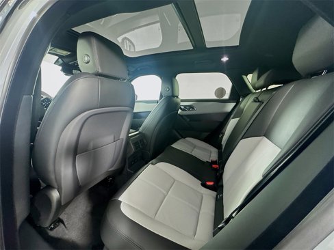 New 2026 Land Rover Range Rover Velar Dynamic SE image 24