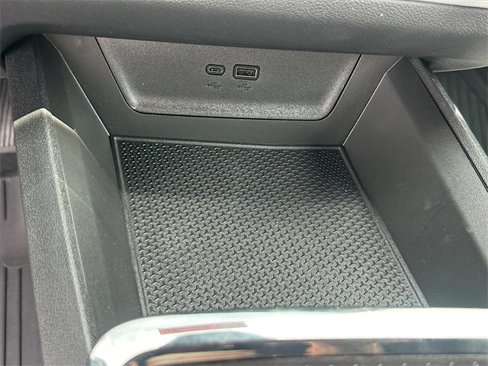 New 2026 Chevrolet Equinox RS w/ LPO, Floor Liner Package image 21