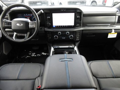New 2025 Ford F250 Platinum image 19