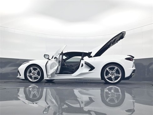 Used 2023 Chevrolet Corvette Stingray Coupe w/ 1LT image 33