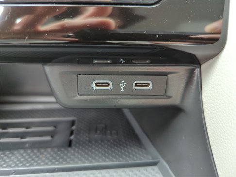 New 2025 Volkswagen Jetta SE image 33