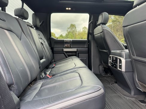 Certified 2022 Ford F350 Platinum w/ Snow Plow Prep Package image 19