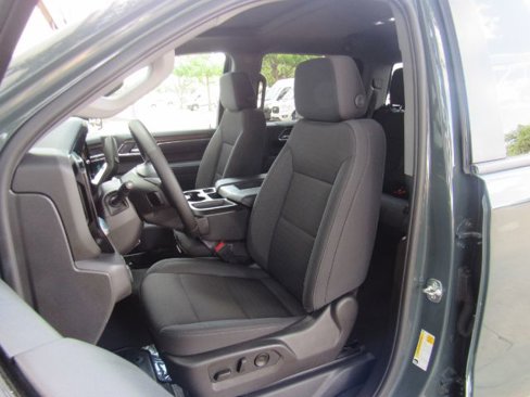 Used 2025 Chevrolet Silverado 1500 LT image 6