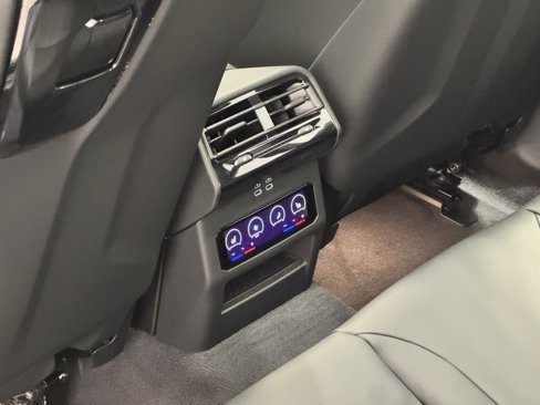 New 2026 BMW M5 w/ Executive Package image 22