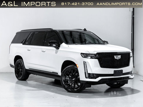Used 2023 Cadillac Escalade ESV Sport Platinum w/ LPO, ONYX Package image 12