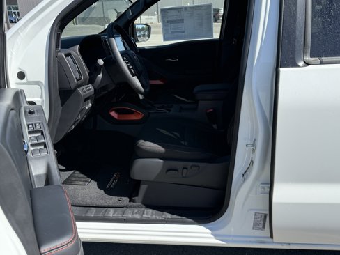 New 2025 Nissan Frontier PRO-4X image 16