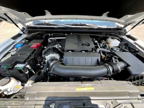 Certified 2025 Nissan Frontier SV image 28