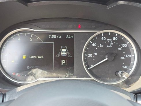 New 2025 Nissan Versa SR w/ Trunk Package image 13
