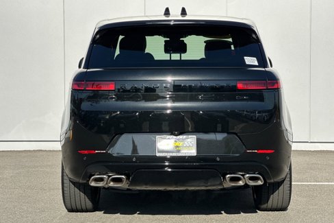 Used 2025 Land Rover Range Rover Sport Dynamic SE image 4