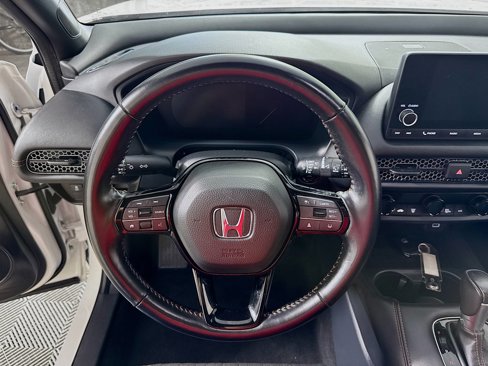 Used 2025 Honda HR-V Sport image 13